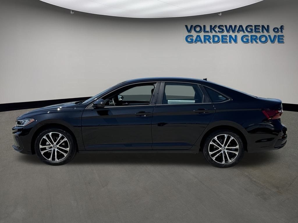 New 2025 Volkswagen Jetta 1.5T Sport Sedan