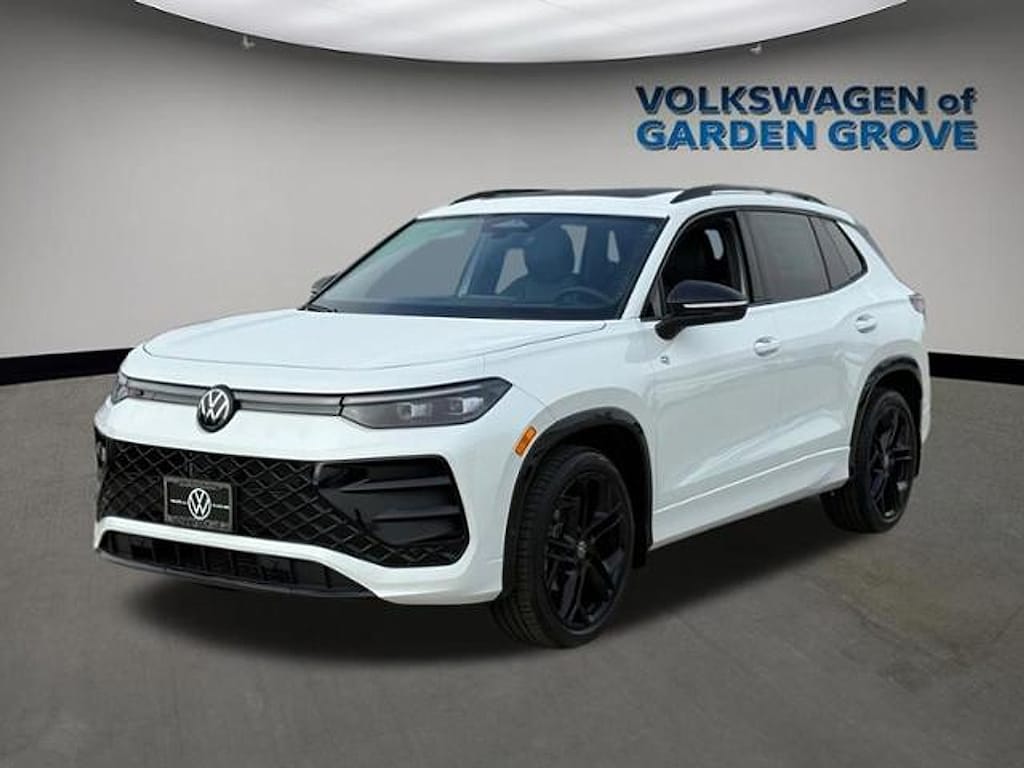 New 2026 Volkswagen Tiguan 2.0T SE R-Line Black SUV
