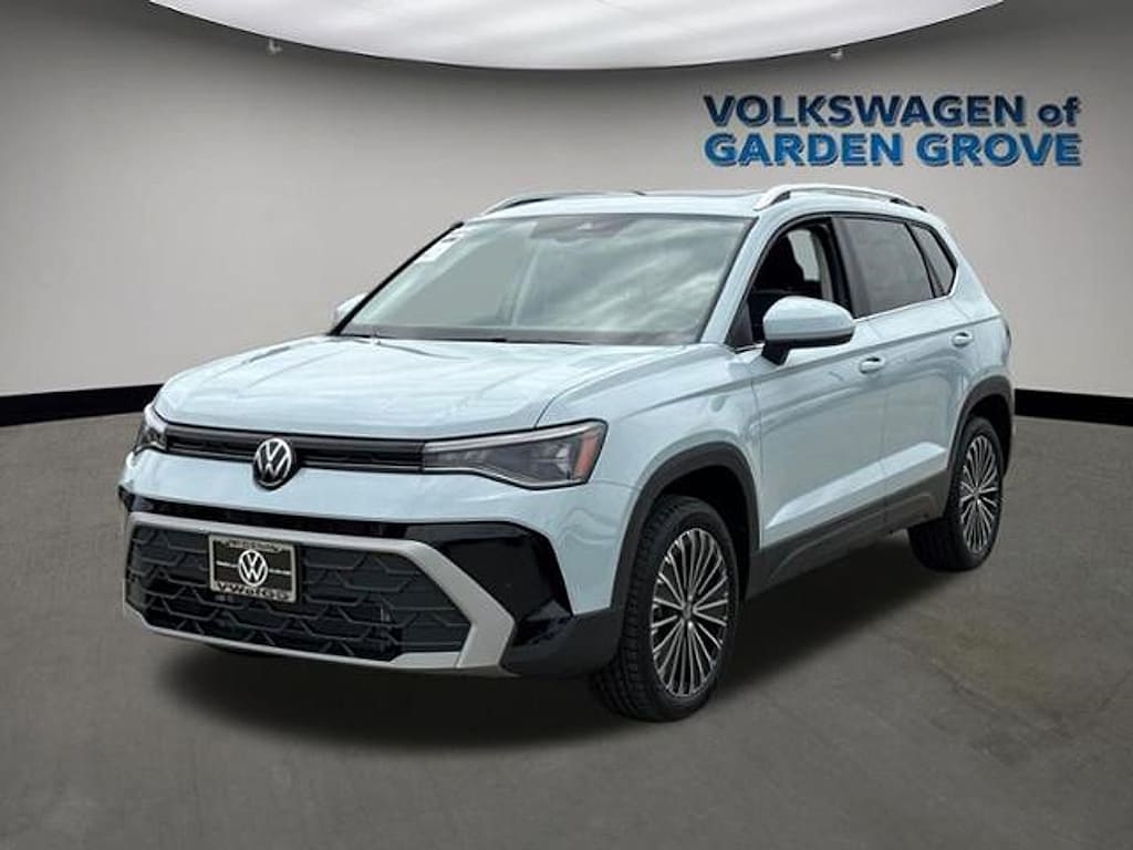 New 2026 Volkswagen Taos 1.5T SE SUV