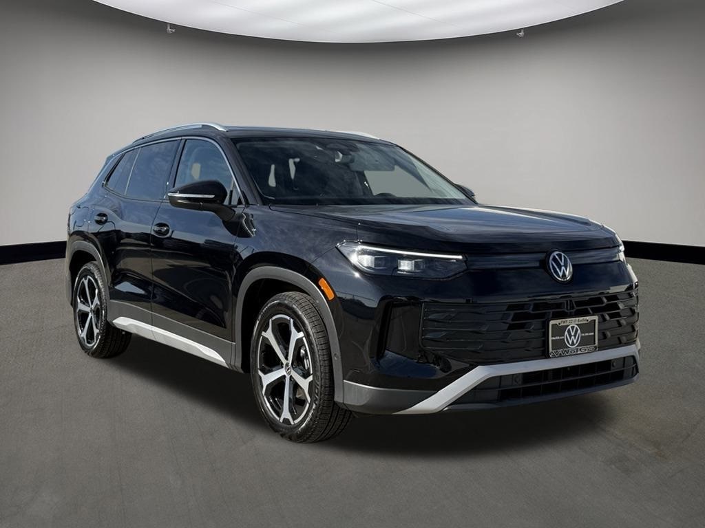 2026 Volkswagen Tiguan SE's photo