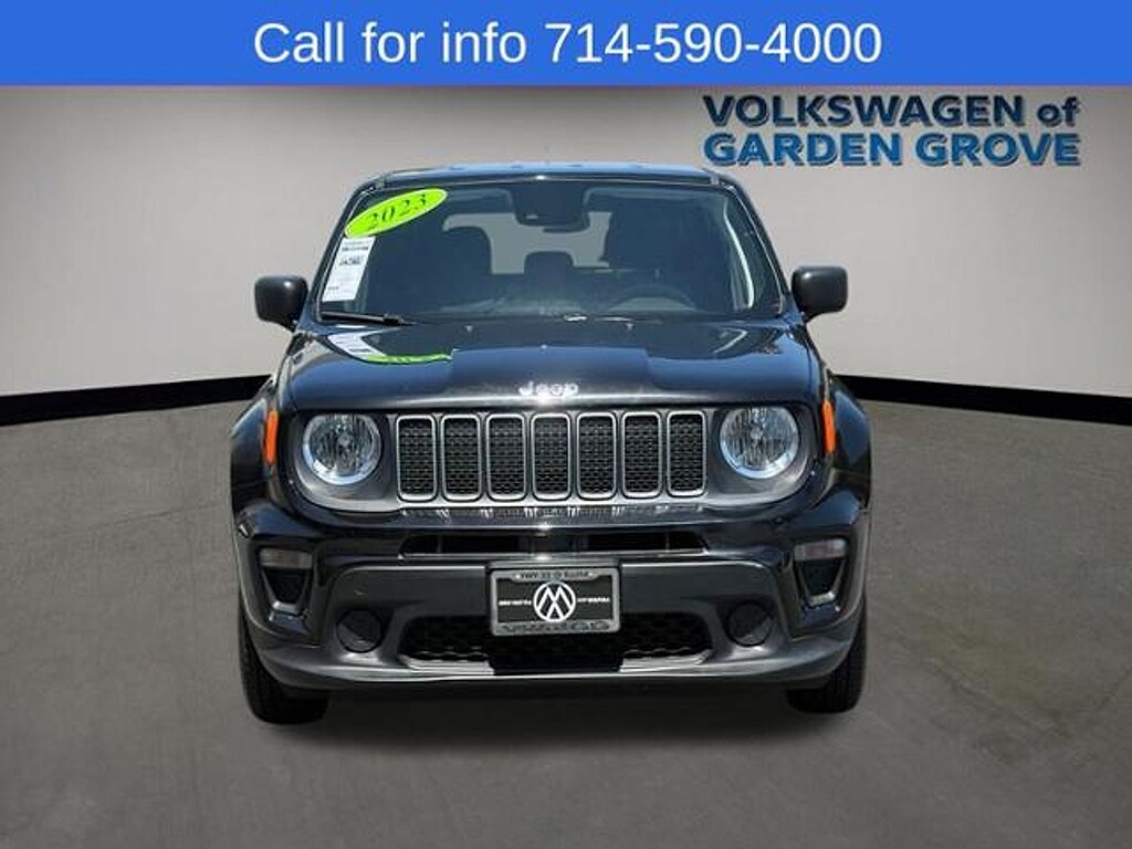 Used 2023 Jeep Renegade Latitude SUV