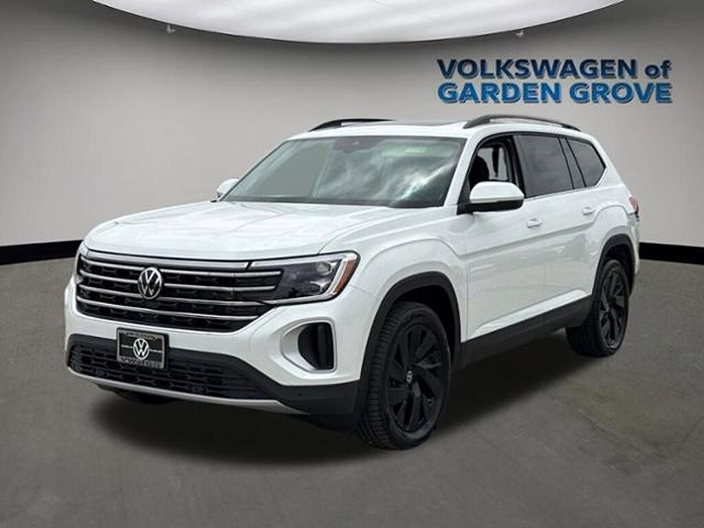 New 2026 Volkswagen Atlas SE w/Technology SUV