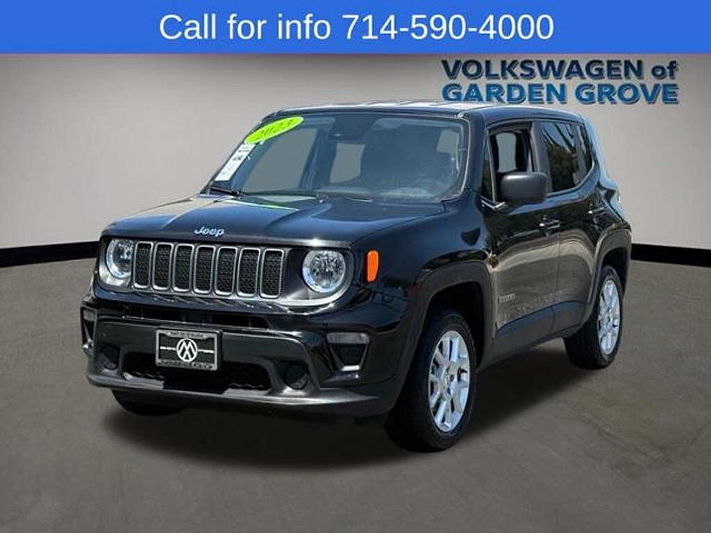 Used 2023 Jeep Renegade Latitude SUV
