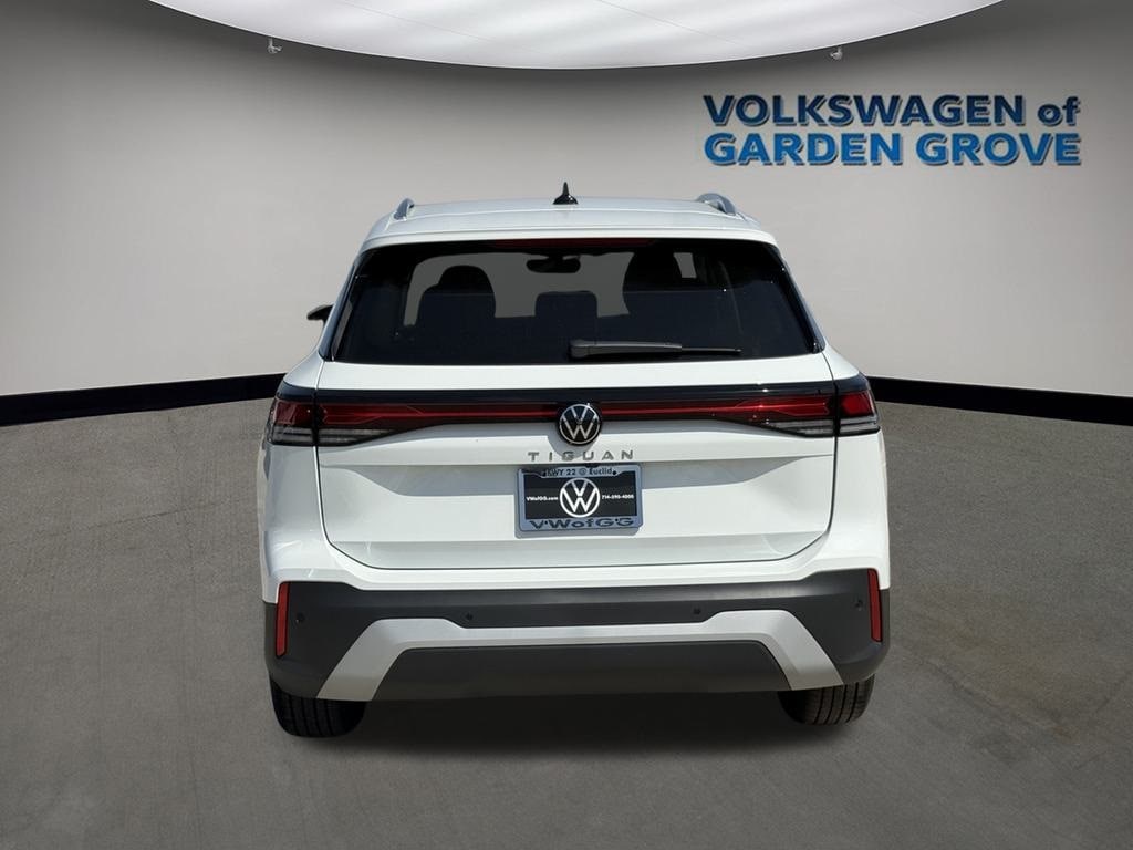 2025 Volkswagen Tiguan S - Photo 9
