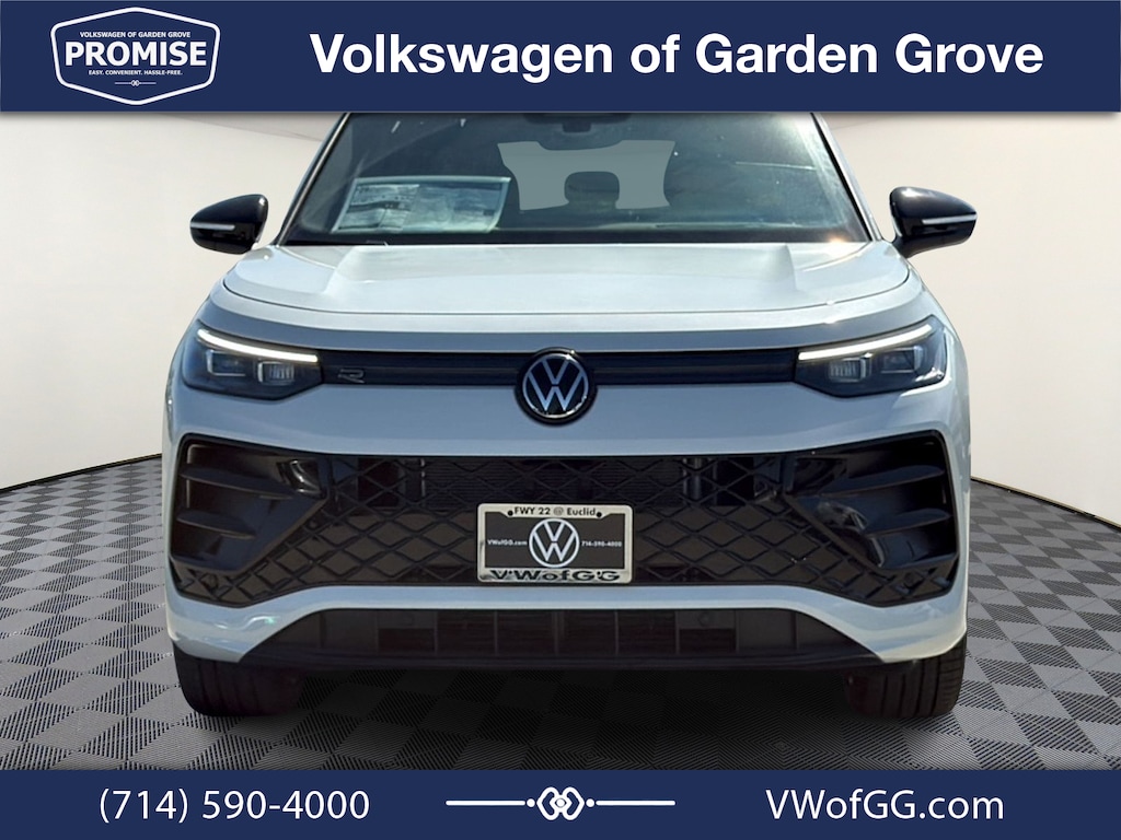 New 2026 Volkswagen Tiguan SE R-Line Black SUV