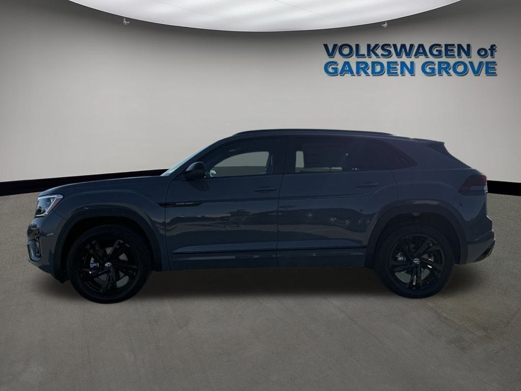 New 2026 Volkswagen Atlas Cross Sport 2.0T SEL R-Line Black SUV