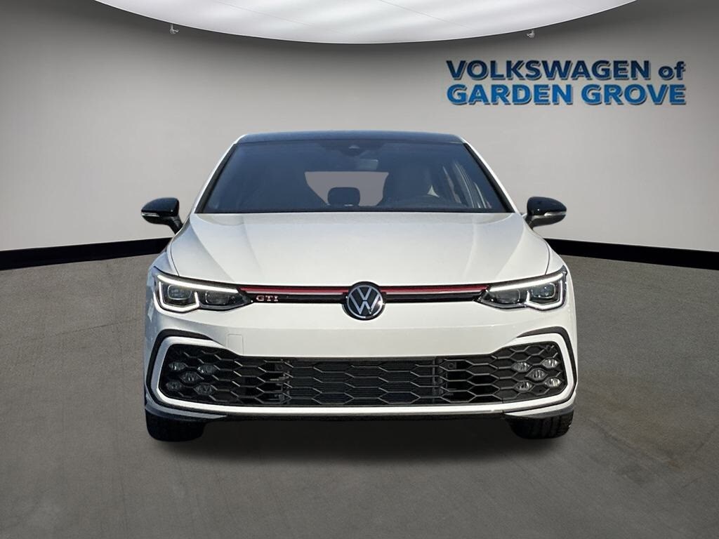 2024 Volkswagen Golf GTI 380 SE photo 3
