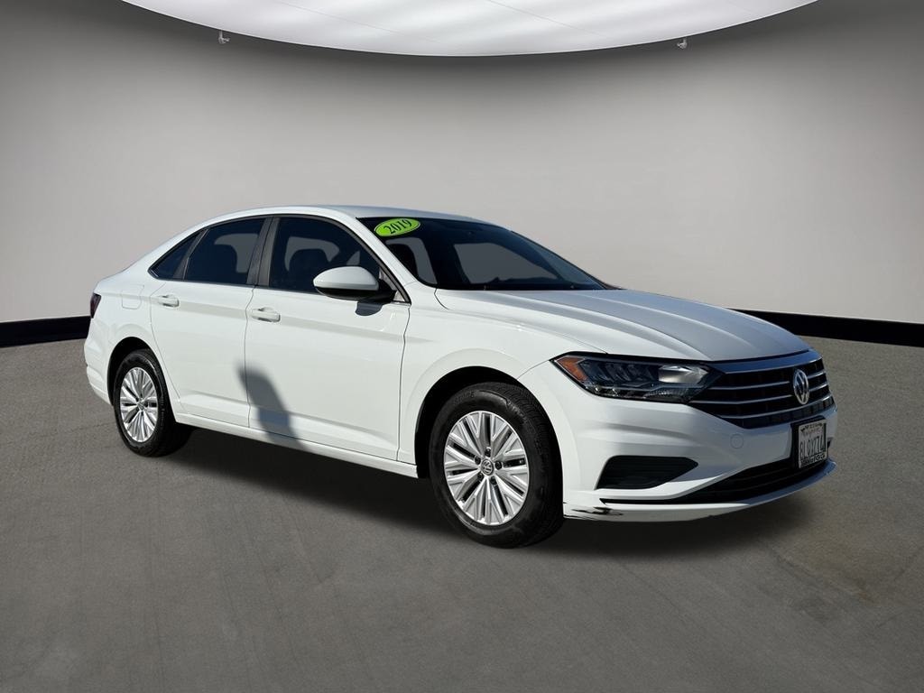 2019 Volkswagen Jetta S's photo