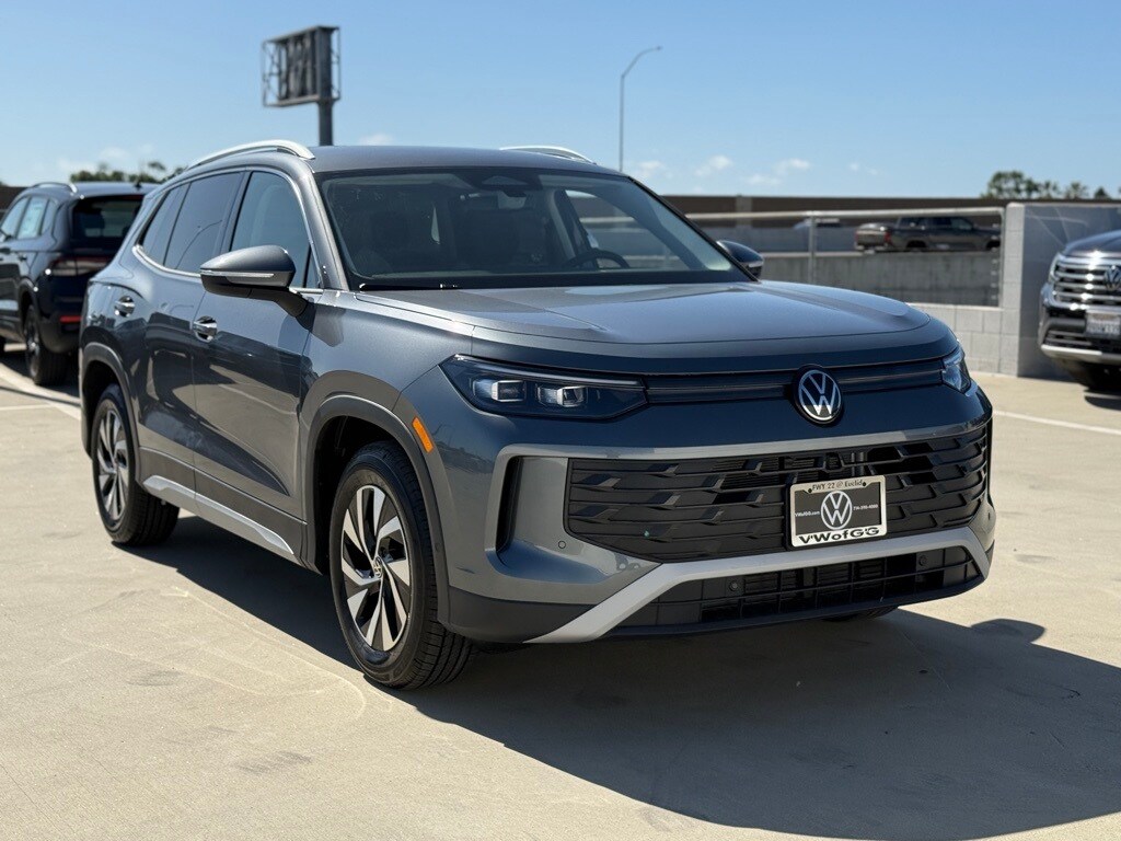 New 2026 Volkswagen Tiguan 2.0T S SUV