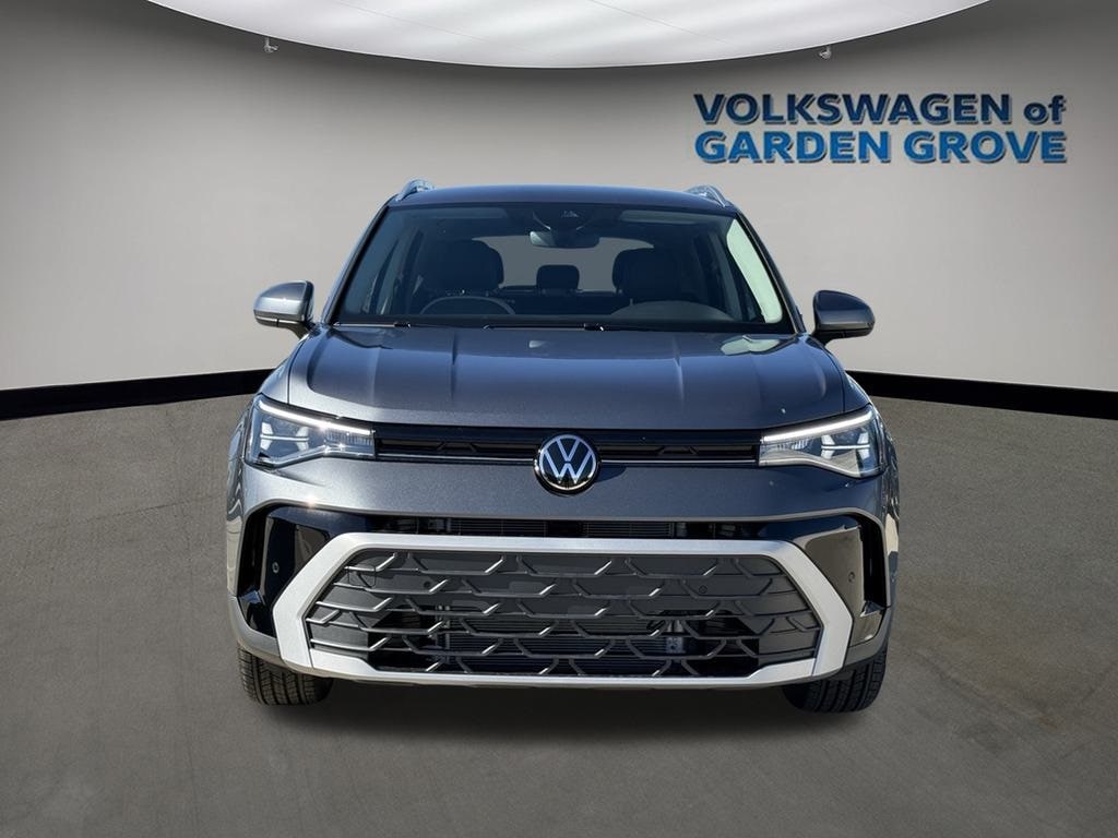 New 2026 Volkswagen Taos 1.5T SE SUV