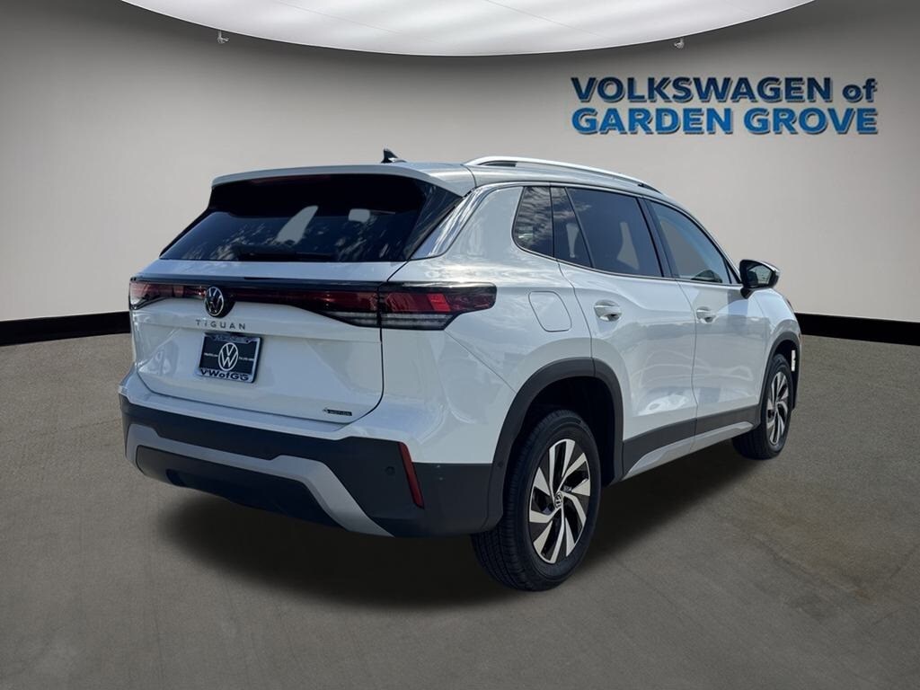 2025 Volkswagen Tiguan S - Photo 7