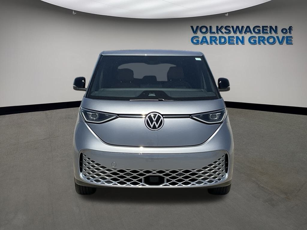 2025 Volkswagen ID. Buzz Pro S photo 3