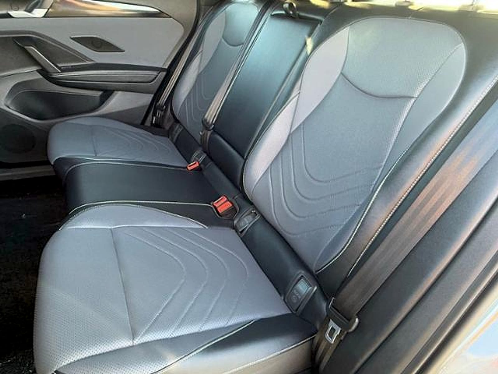 2026 Volkswagen Tiguan SE R-LINE BLACK - Photo 20