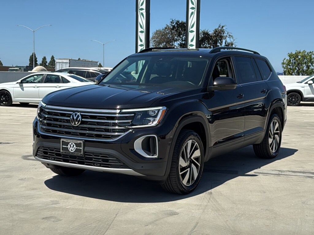 New 2026 Volkswagen Atlas SE w/Technology SUV