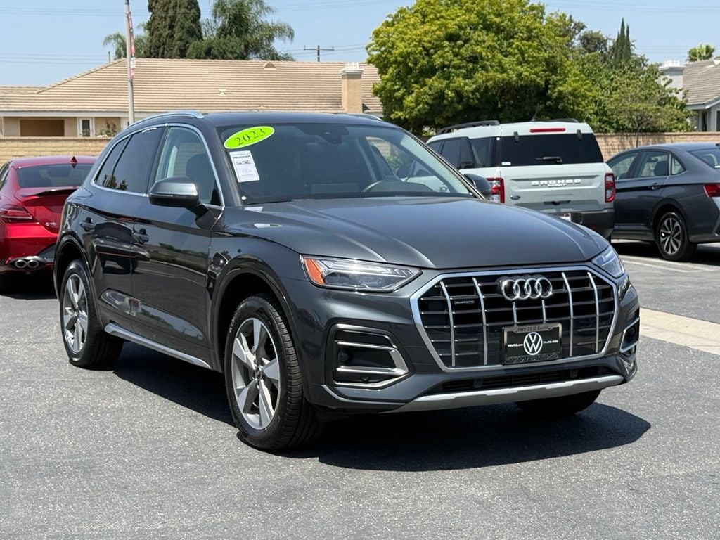 2023 Audi Q5 40 Premium's photo