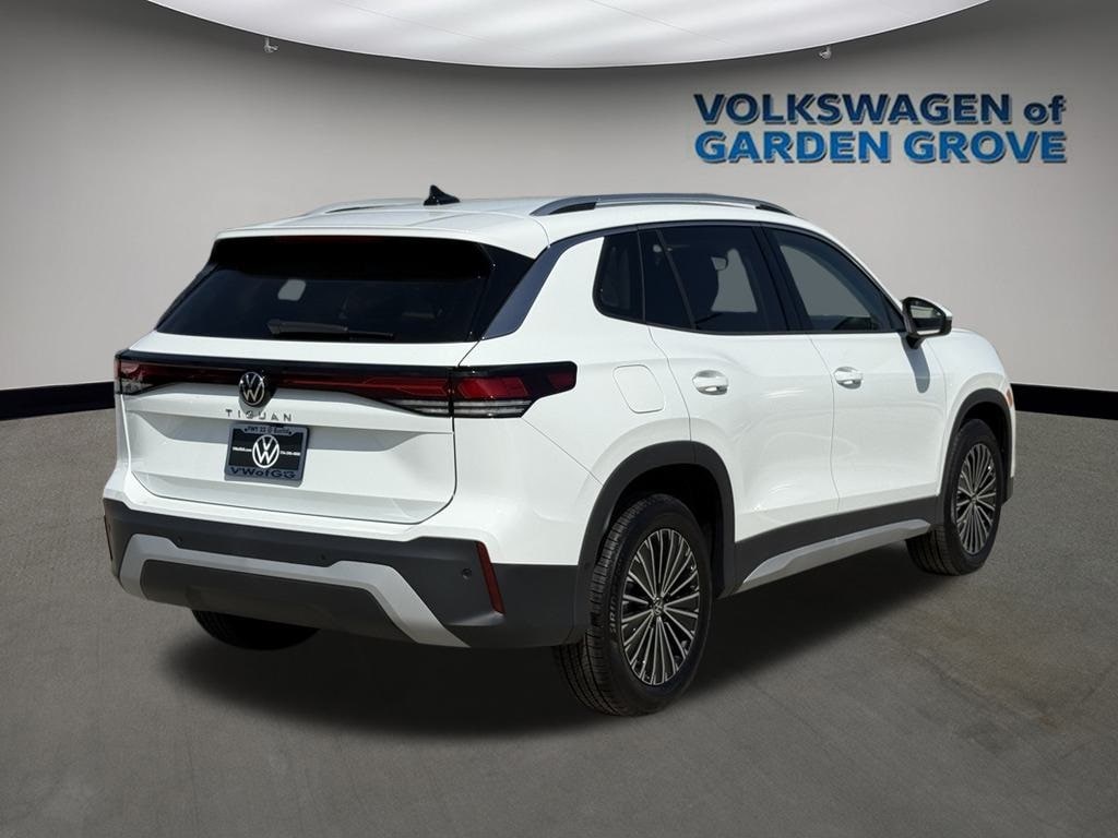 2025 Volkswagen Tiguan S - Photo 11