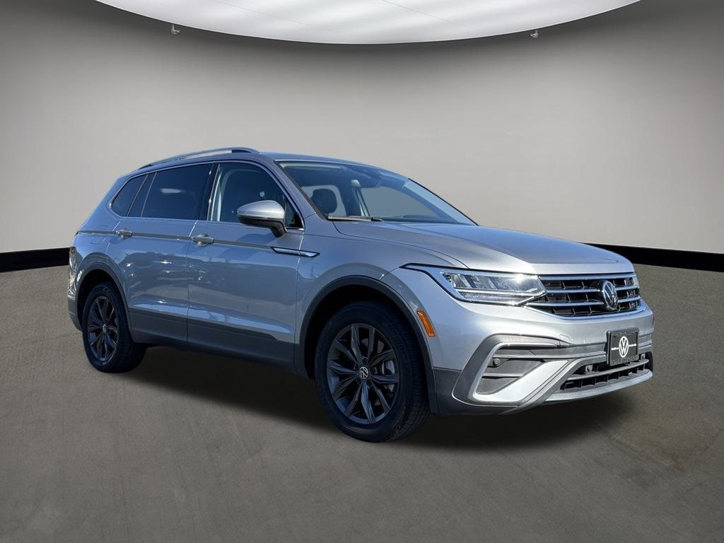 2022 Volkswagen Tiguan SE's photo