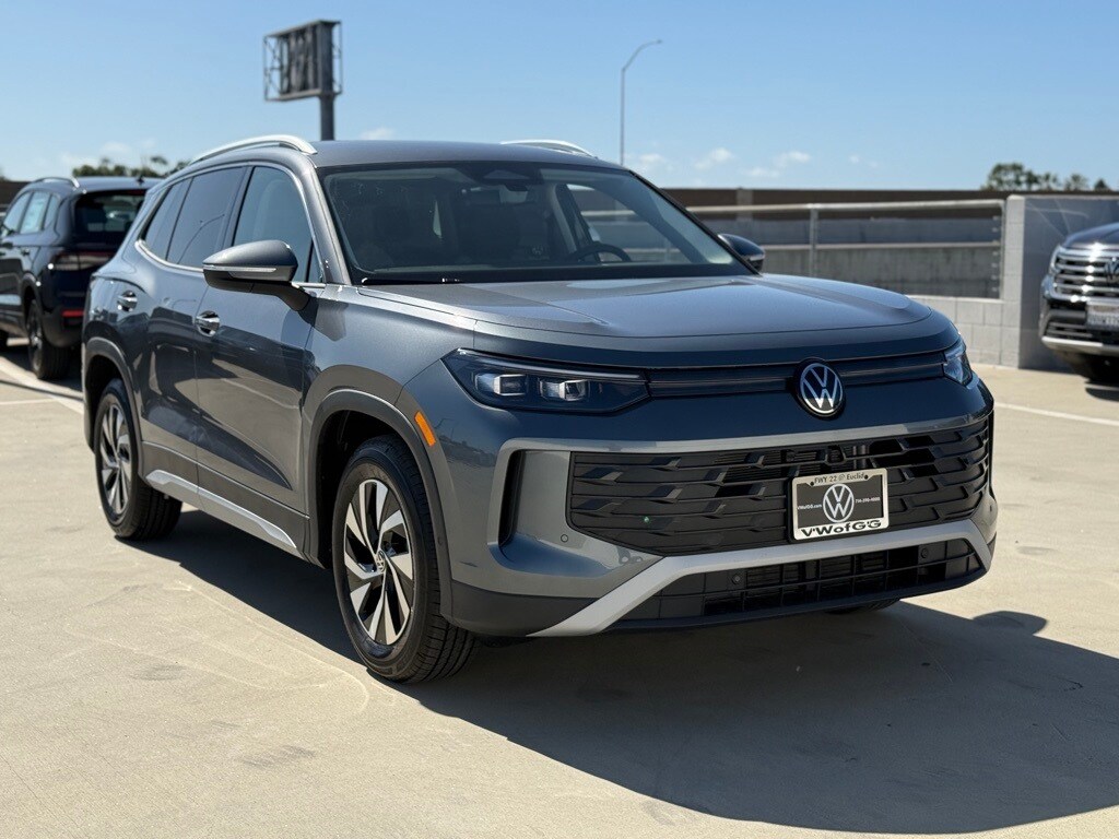 New 2026 Volkswagen Tiguan 2.0T S SUV
