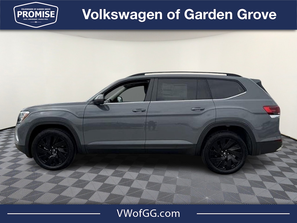New 2026 Volkswagen Atlas SE w/Technology SUV