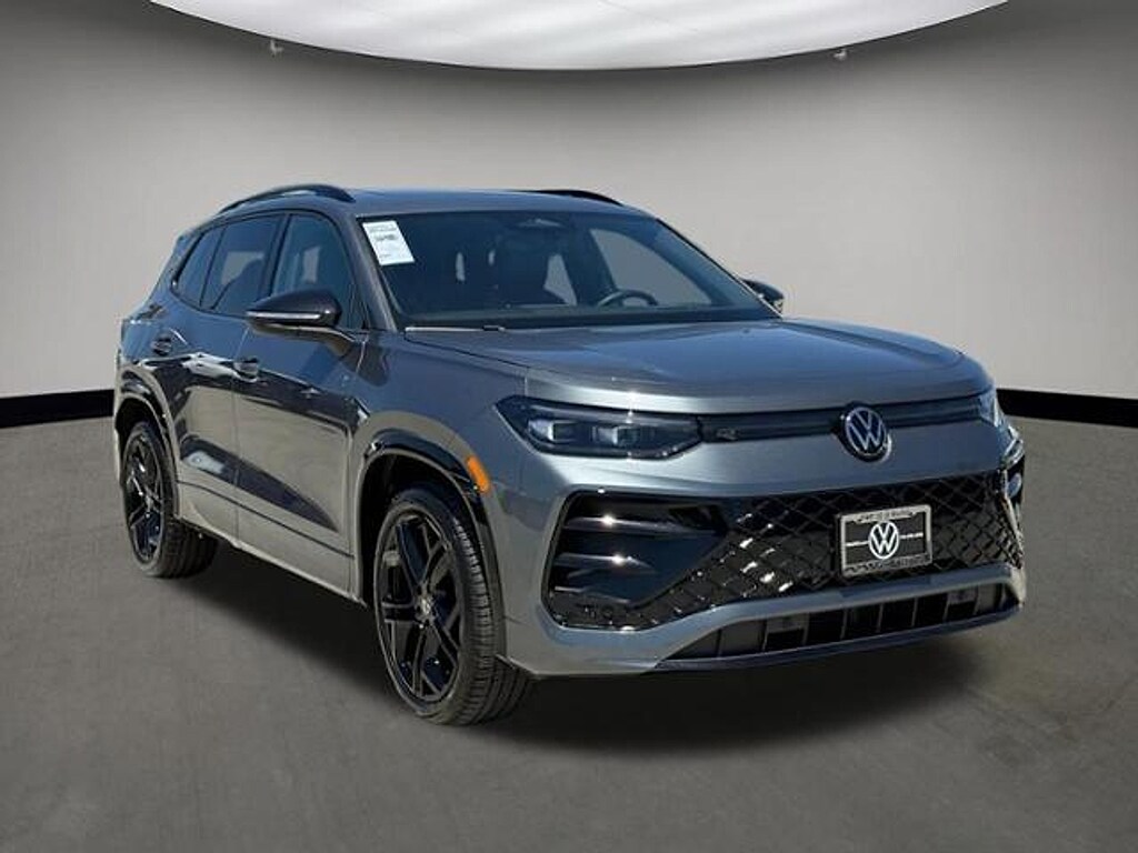 New 2026 Volkswagen Tiguan SE R-Line Black SUV