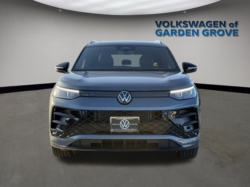 New 2026 Volkswagen Tiguan 2.0T SE R-Line Black SUV