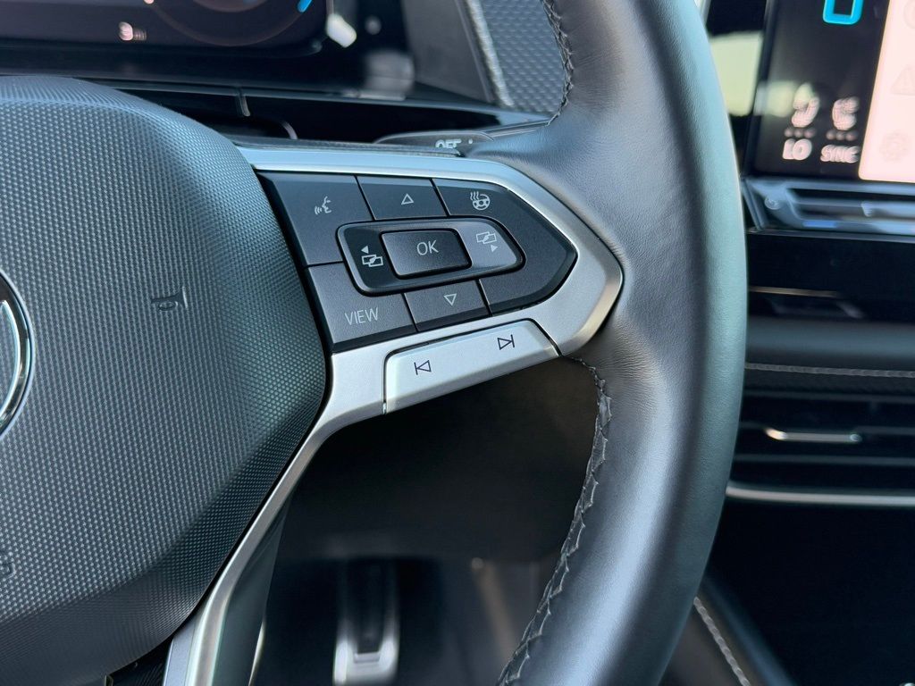 2026 Volkswagen Atlas Cross Sport SEL R-LINE - Photo 16