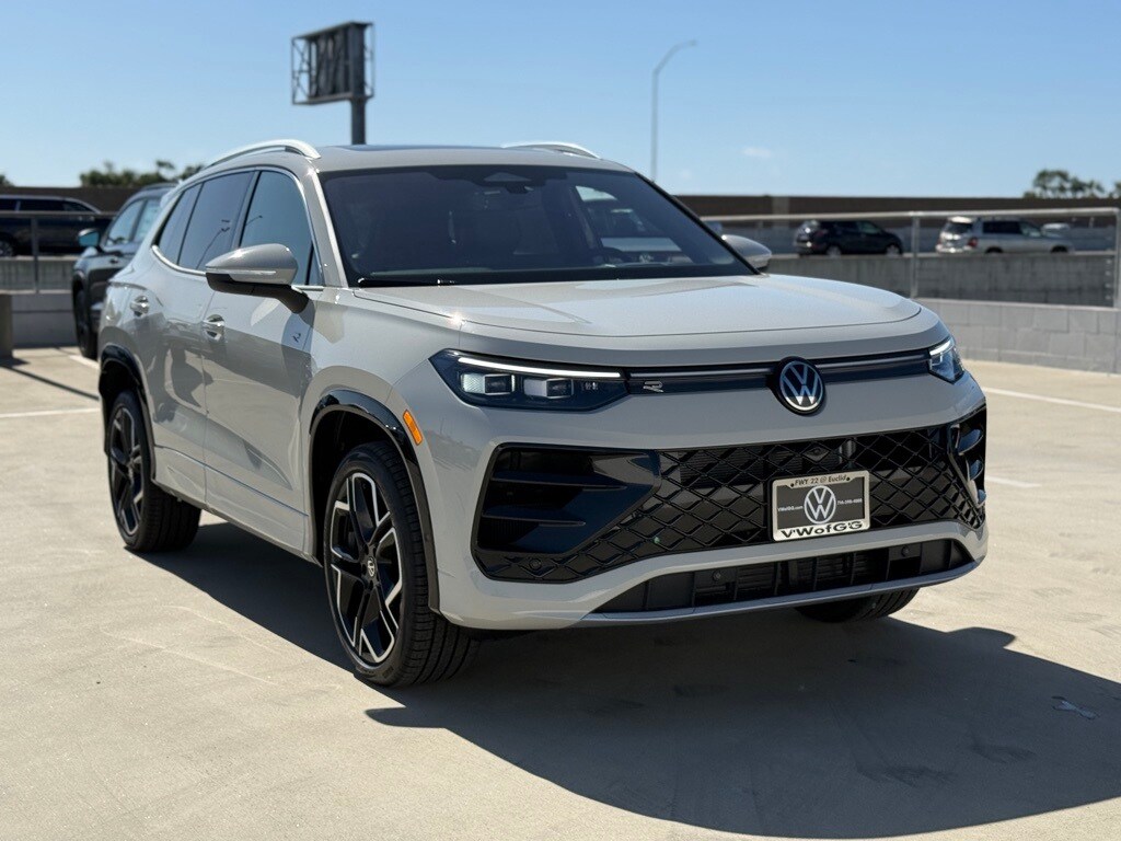 New 2026 Volkswagen Tiguan 2.0T SEL R-Line Turbo SUV