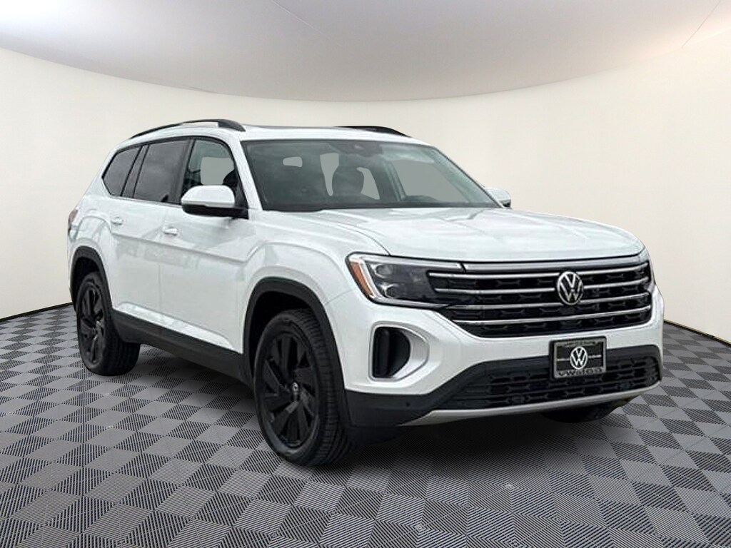 New 2026 Volkswagen Atlas SE w/Technology SUV
