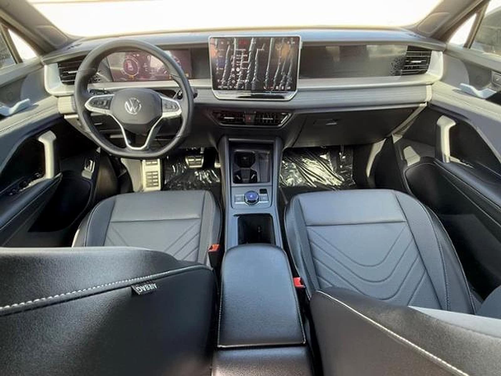 2026 Volkswagen Tiguan SE R-LINE BLACK - Photo 19