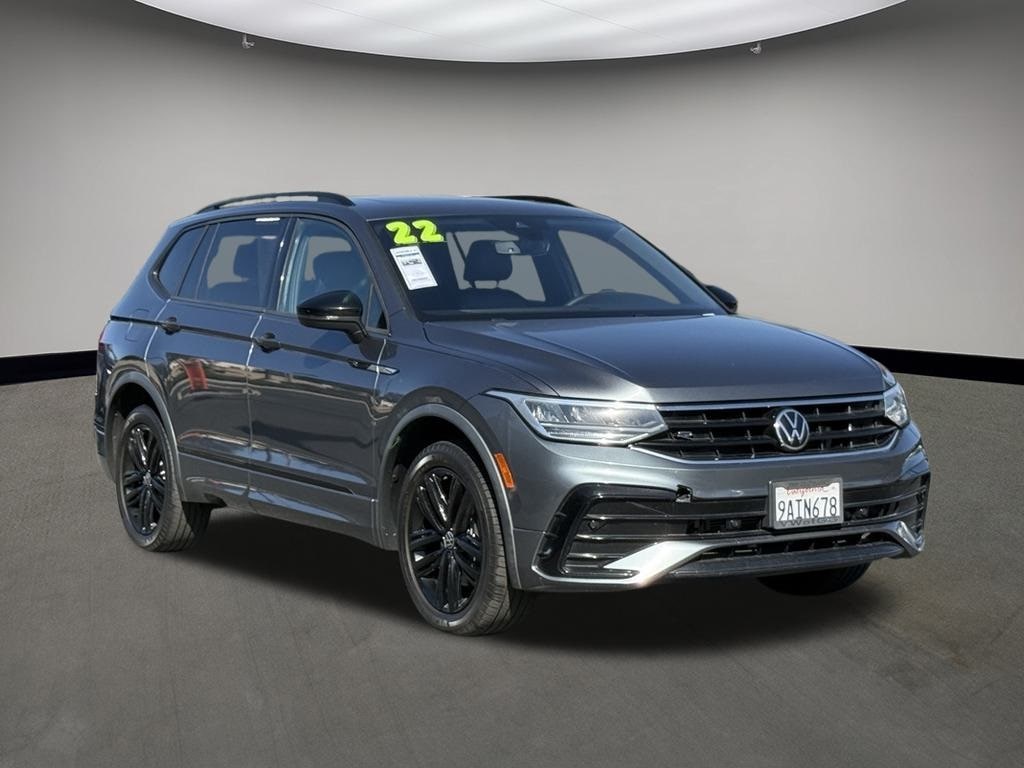 2022 Volkswagen Tiguan SE R-LINE BLACK