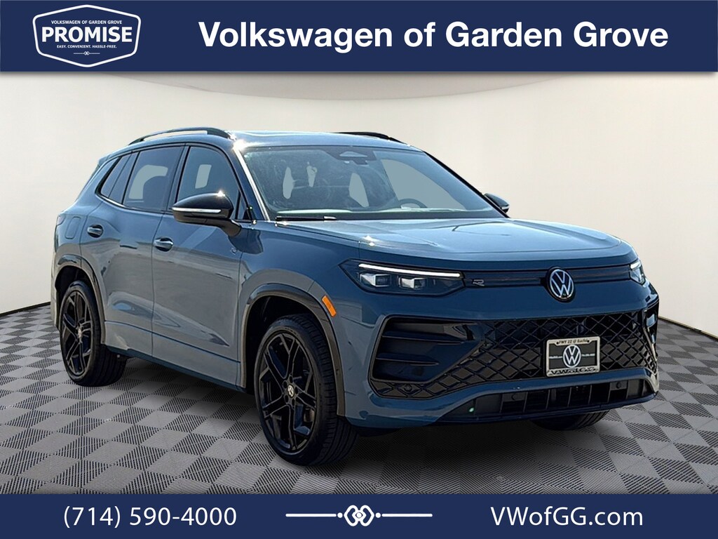 New 2026 Volkswagen Tiguan SE R-Line Black SUV