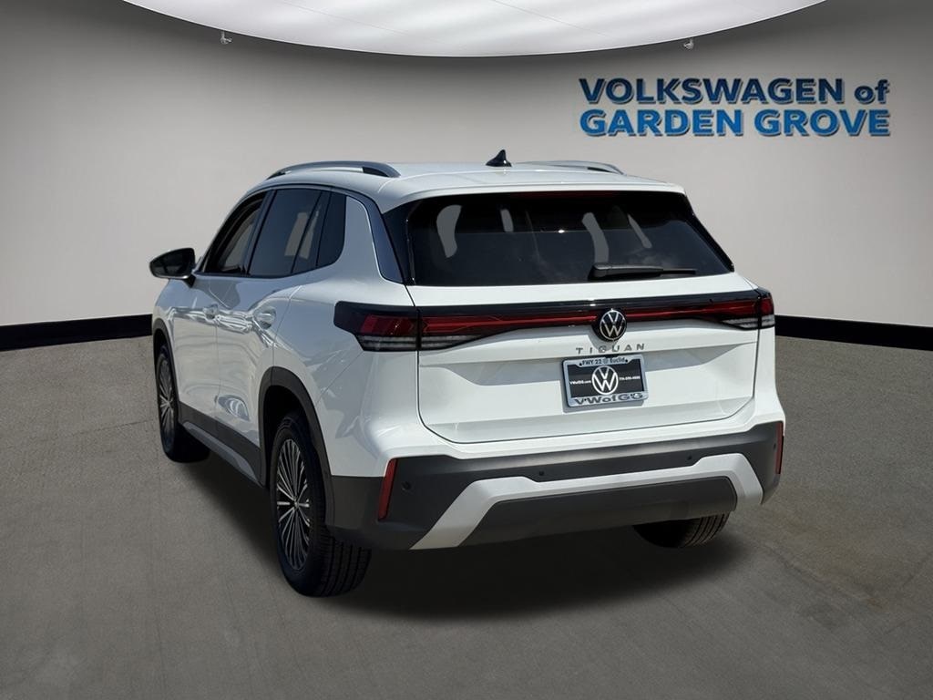 2025 Volkswagen Tiguan S - Photo 8