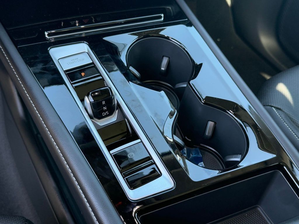 2026 Volkswagen Atlas SE w/Tech - Photo 16