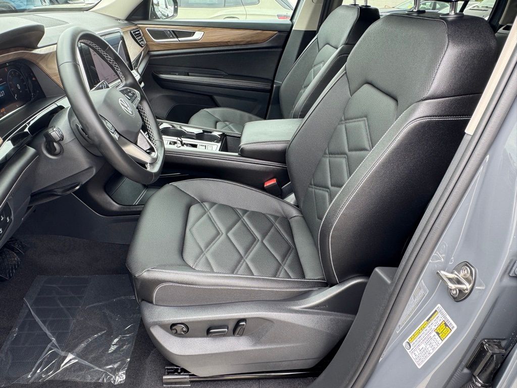 2026 Volkswagen Atlas SE w/Tech - Photo 13