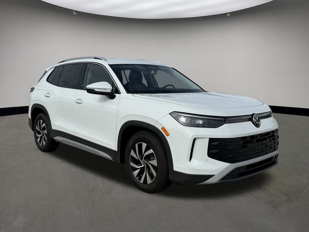 2026 Volkswagen Tiguan S's photo