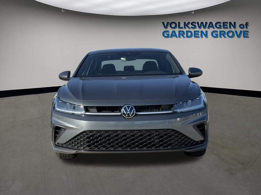 2026 Volkswagen Jetta 1.5T Sport photo 2