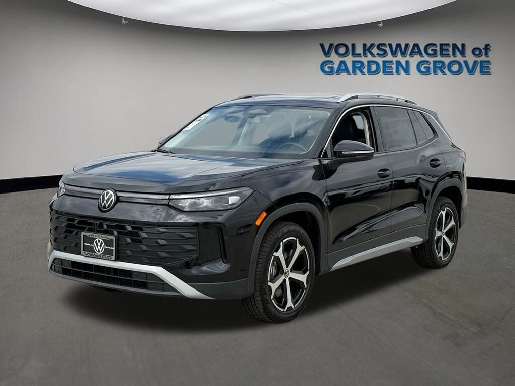 New 2026 Volkswagen Tiguan 2.0T SE SUV