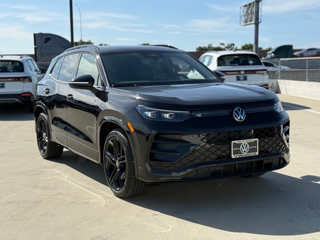 New 2026 Volkswagen Tiguan 2.0T SE R-Line Black SUV