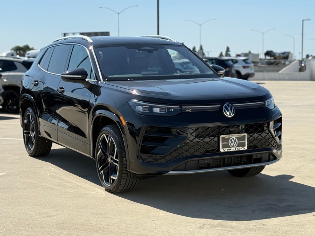 New 2026 Volkswagen Tiguan 2.0T SEL R-Line Turbo SUV