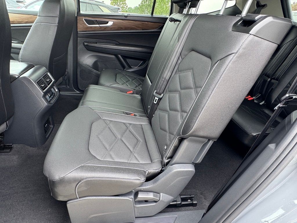 2026 Volkswagen Atlas SE w/Tech - Photo 20