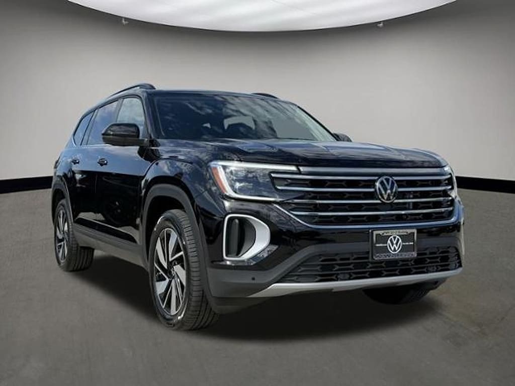New 2026 Volkswagen Atlas SE w/Technology SUV