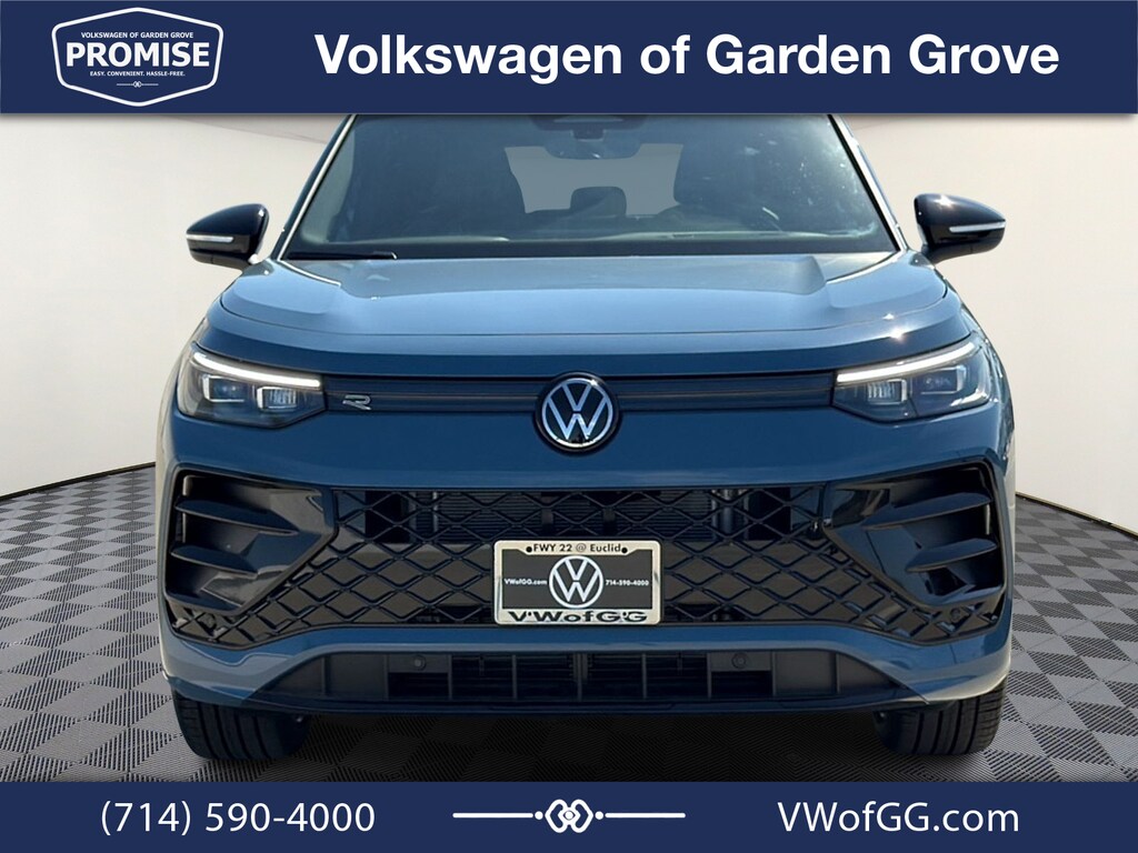 New 2026 Volkswagen Tiguan SE R-Line Black SUV