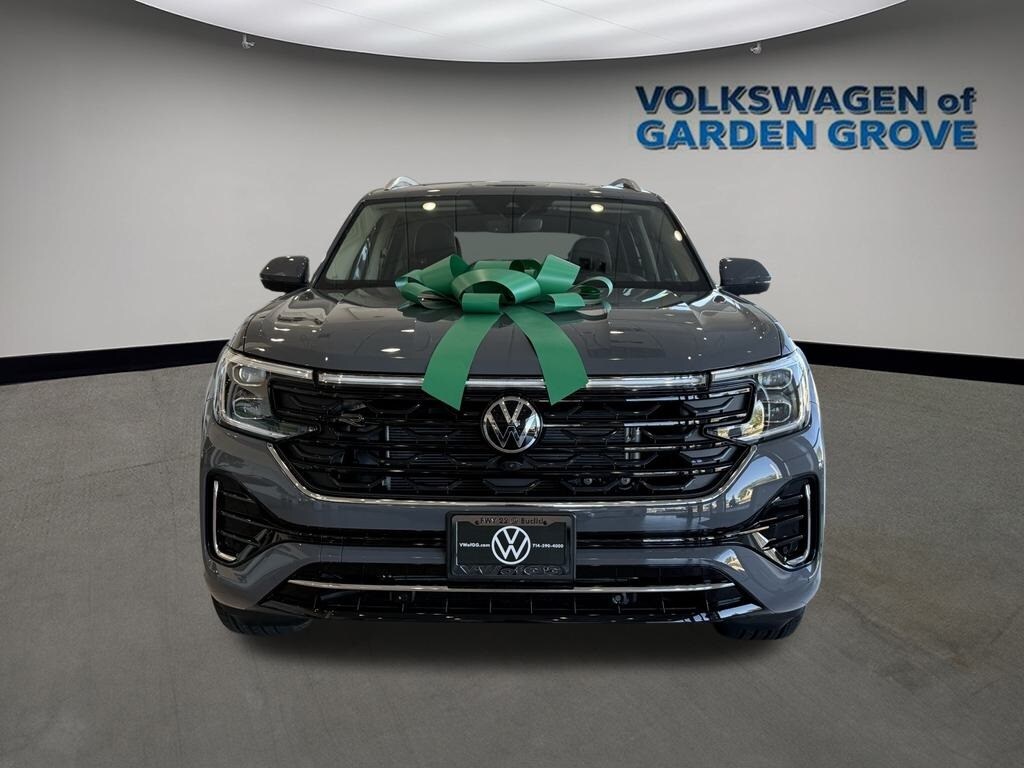 New 2026 Volkswagen Atlas 2.0T SEL Premium R-Line SUV