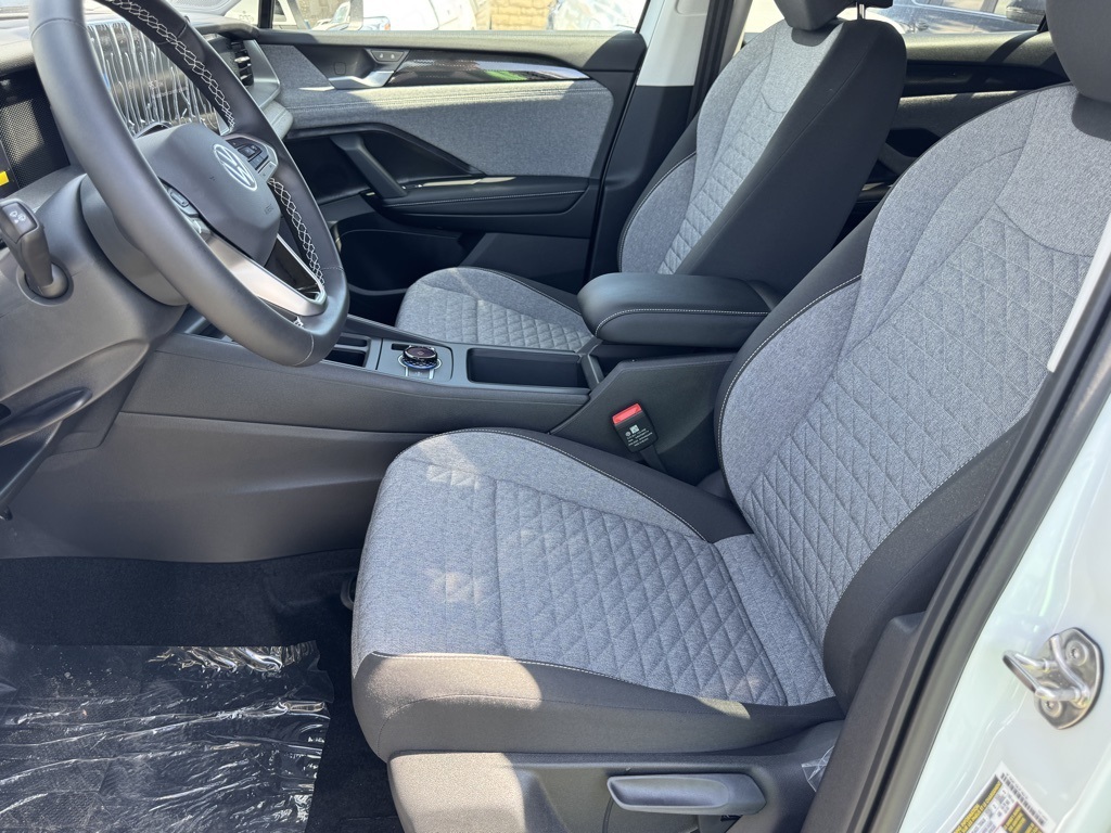 2025 Volkswagen Tiguan S - Photo 11
