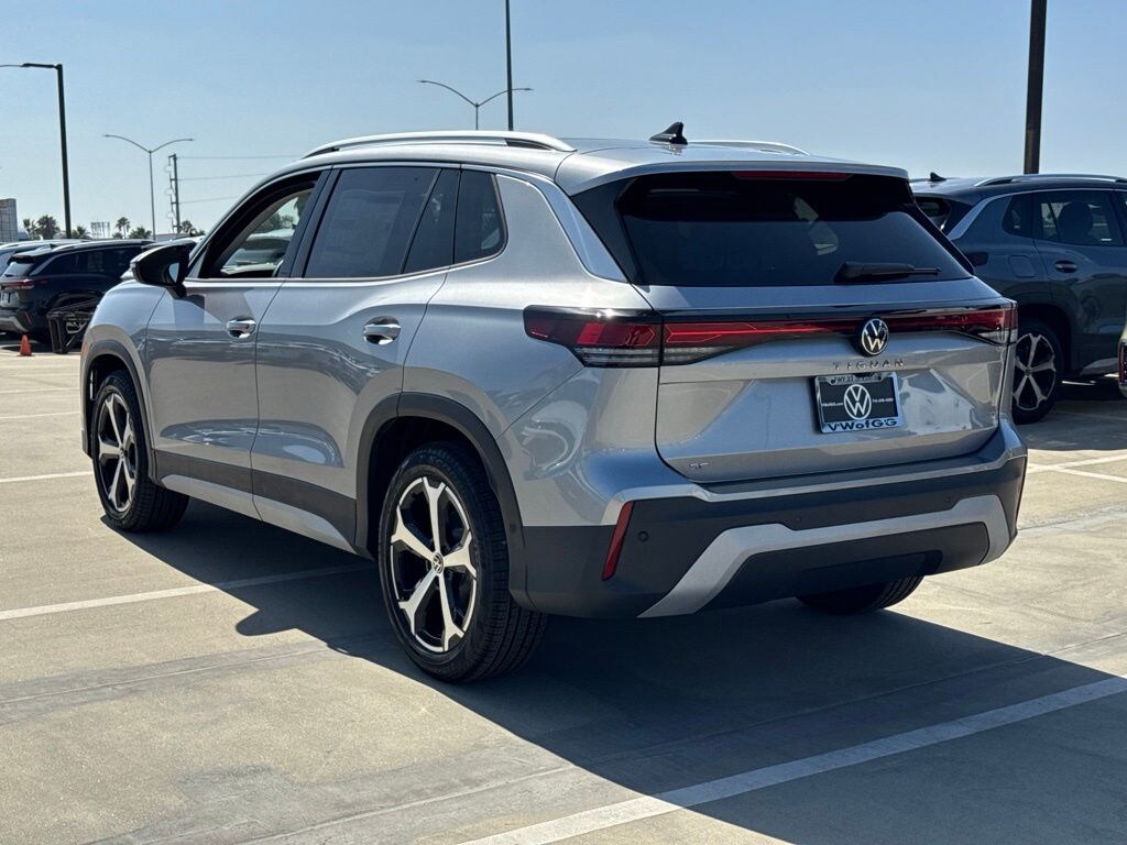 New 2026 Volkswagen Tiguan 2.0T SE SUV