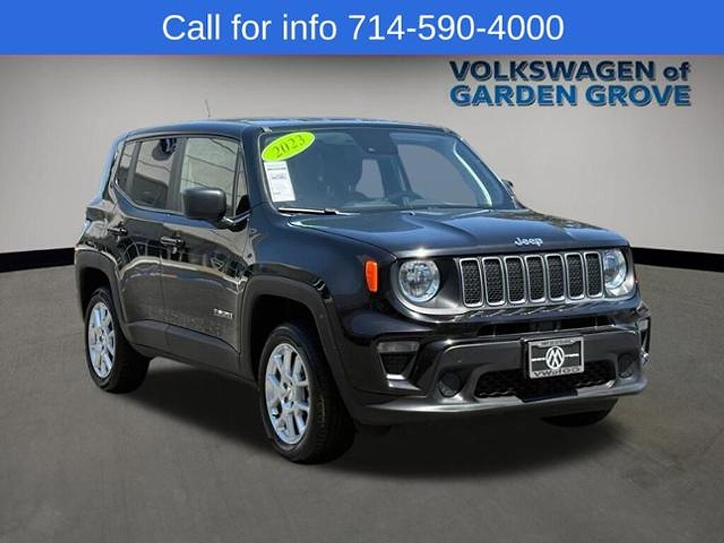 Used 2023 Jeep Renegade Latitude SUV