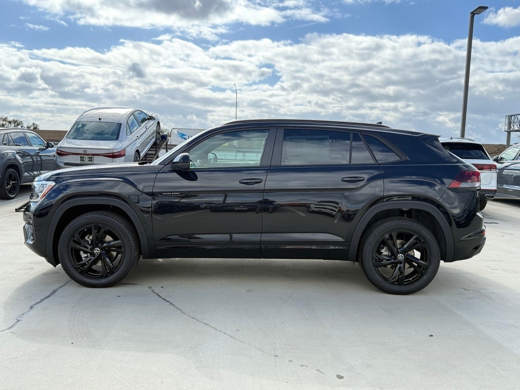 New 2026 Volkswagen Atlas Cross Sport 2.0T SEL R-Line Black SUV