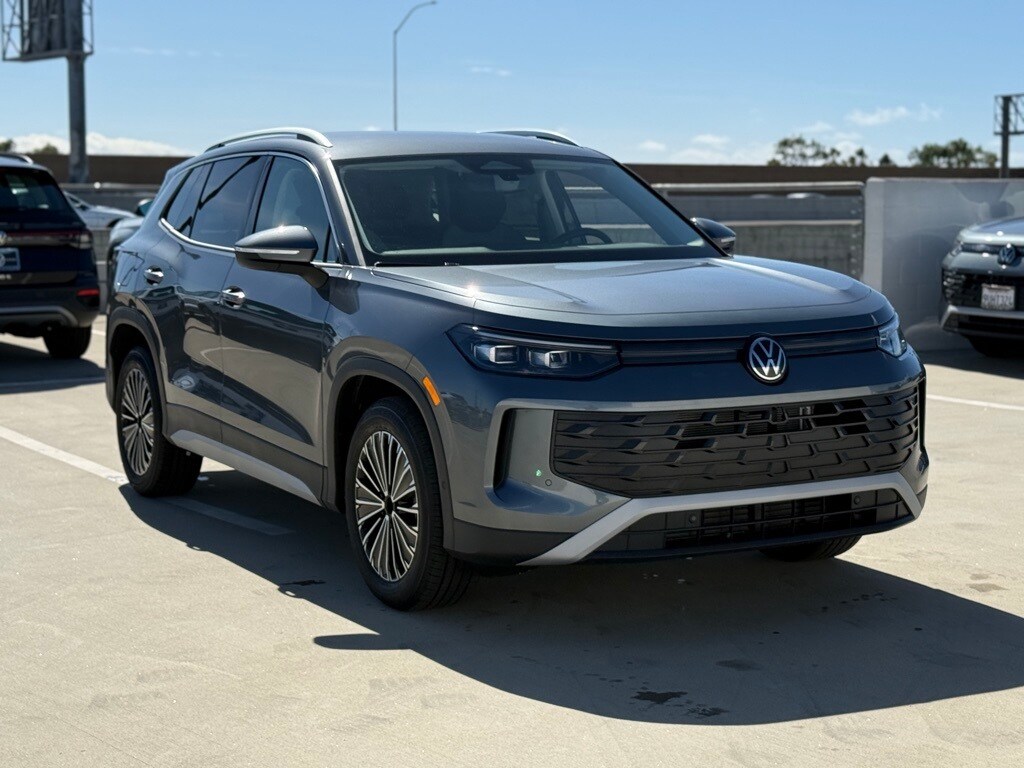 New 2026 Volkswagen Tiguan 2.0T S SUV