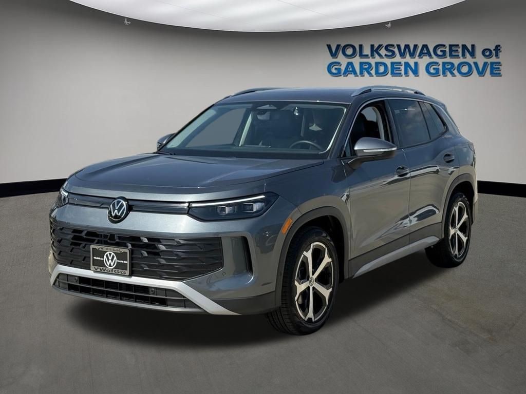 New 2026 Volkswagen Tiguan 2.0T SE SUV