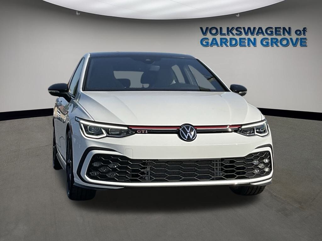 2024 Volkswagen Golf GTI 380 SE photo 2